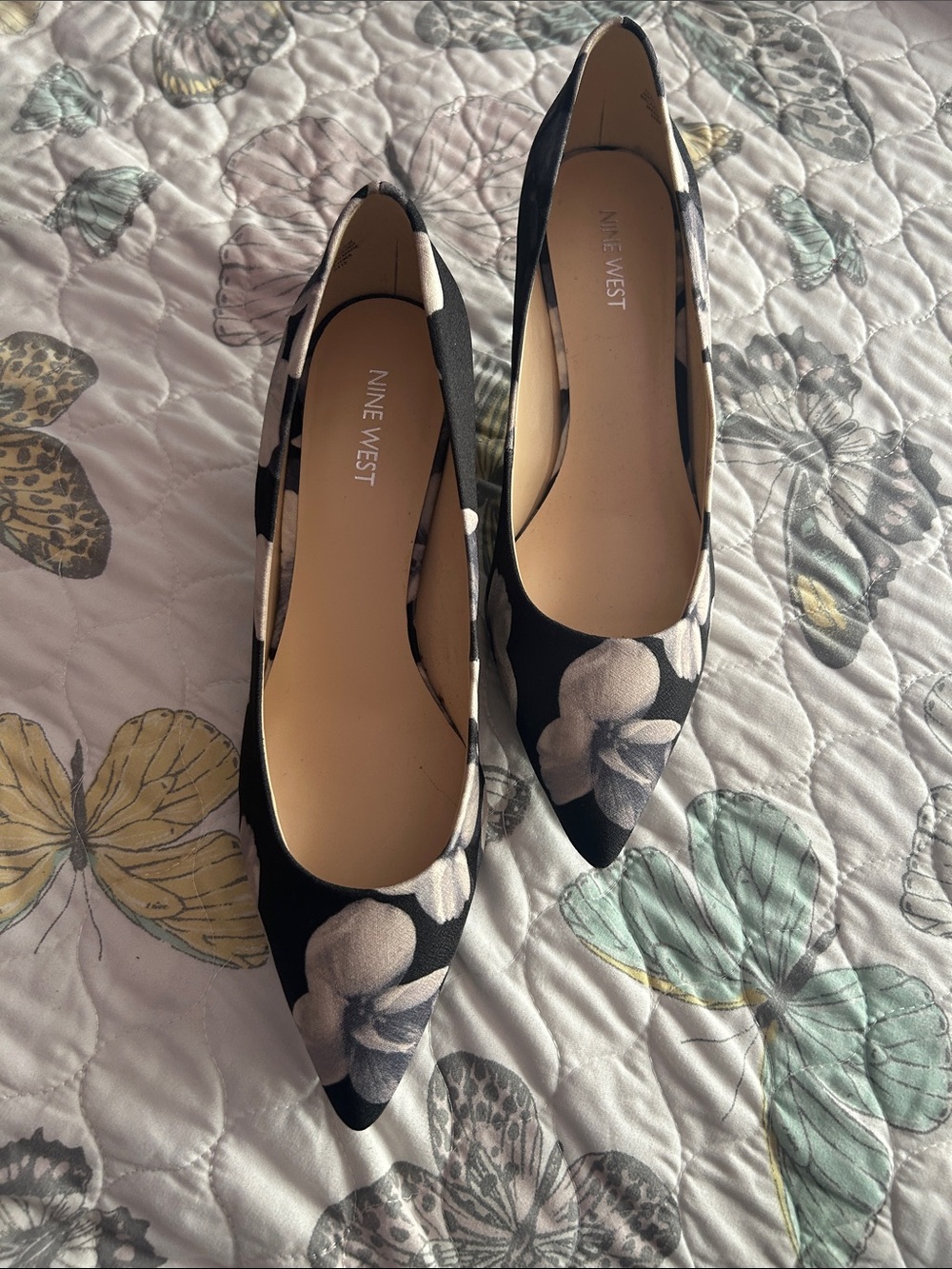Nine West Black Floral Pointed-Toe Heels